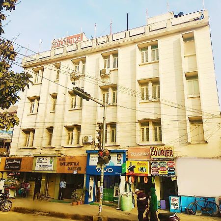 Hotel Patliputra Gautam Патна Екстериор снимка